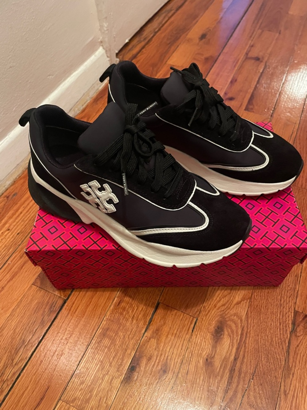 Tory Burch Good Luck Trainer - Picture 2 of 6